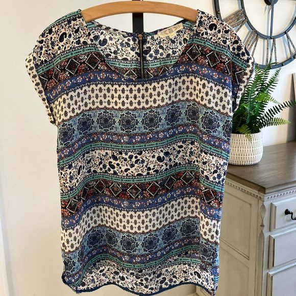 Pink Rose Tops - Pink Rose Women's Bohemian Pattern Blouse with Zipper back, Size Small